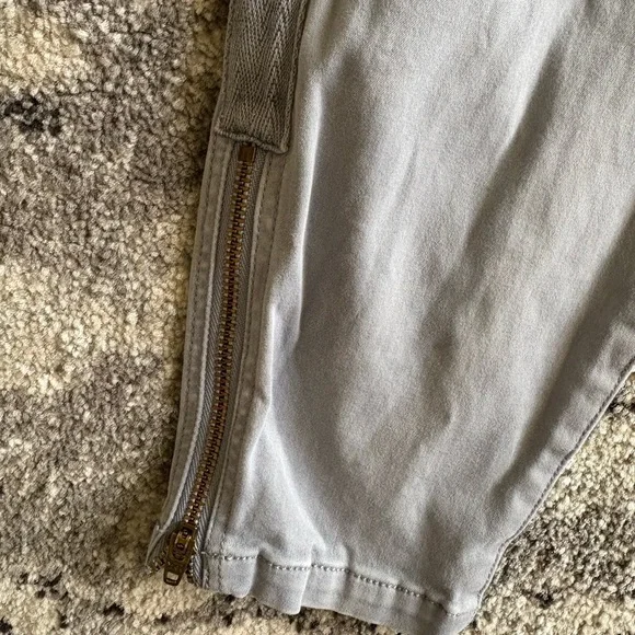 Vineyard Vines Women’s Ankle Zip Blue Gray Pants Gold Zipper size 4 - Picture 3 of 4